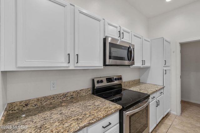 2028 E River Rd Unit 203, Tucson, AZ 85718