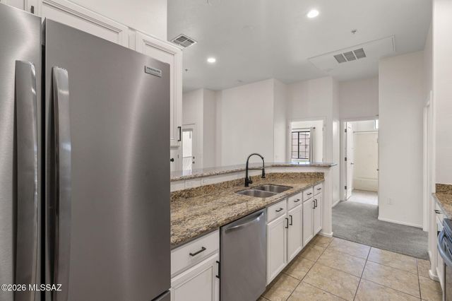 2028 E River Rd Unit 203, Tucson, AZ 85718