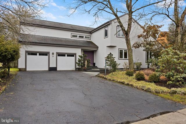 24 INDIAN RUN RD, Princeton Junction, NJ 08550