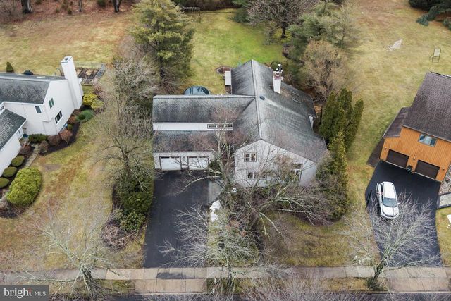 24 INDIAN RUN RD, Princeton Junction, NJ 08550