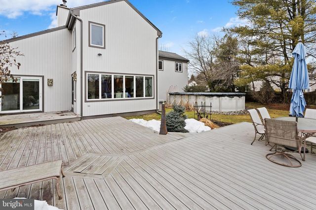 24 INDIAN RUN RD, Princeton Junction, NJ 08550