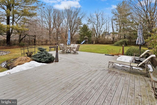 24 INDIAN RUN RD, Princeton Junction, NJ 08550
