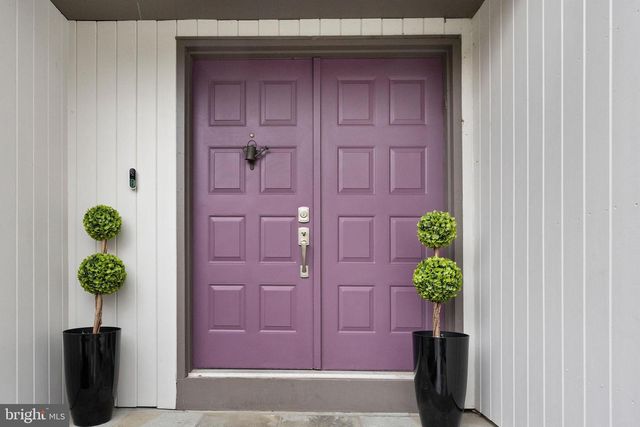 24 INDIAN RUN RD, Princeton Junction, NJ 08550