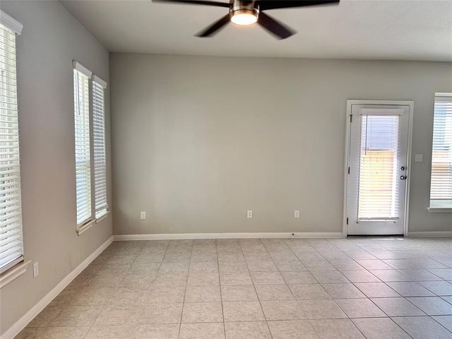 137 Rustic Glen DR, San Marcos, TX 78666