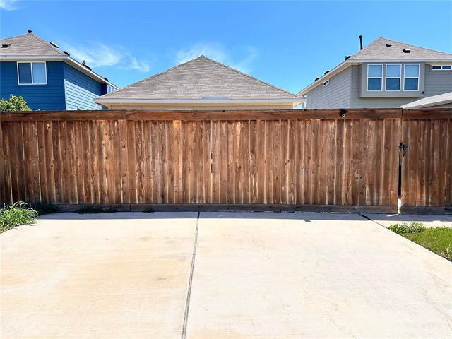 137 Rustic Glen DR, San Marcos, TX 78666