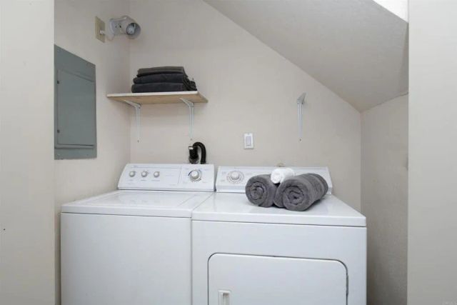 40176 Esterly Ln, Big Bear Lake, CA 92315