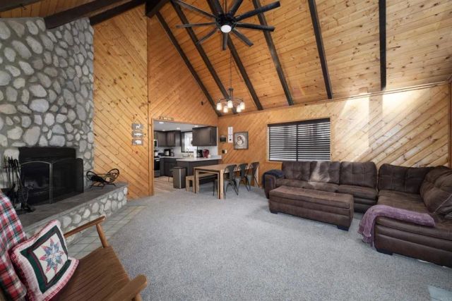 40176 Esterly Ln, Big Bear Lake, CA 92315