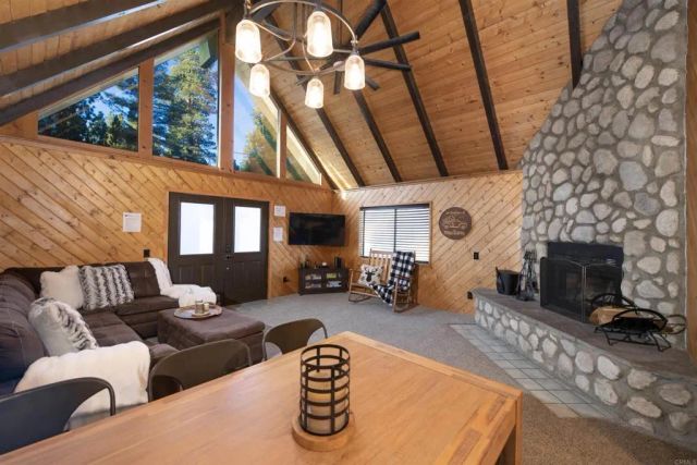 40176 Esterly Ln, Big Bear Lake, CA 92315