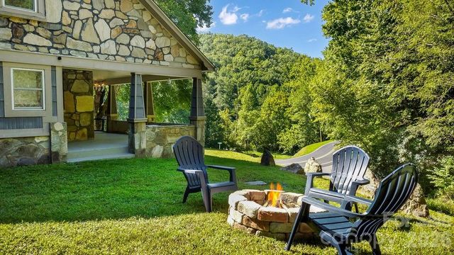 34 Coosa Ridge Drive, Whittier, NC 28789