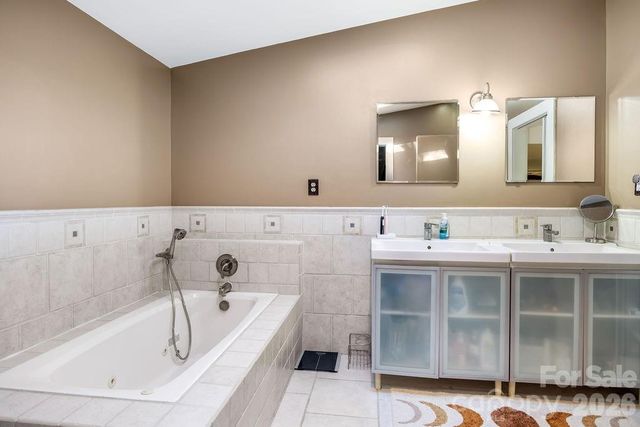 34 Coosa Ridge Drive, Whittier, NC 28789