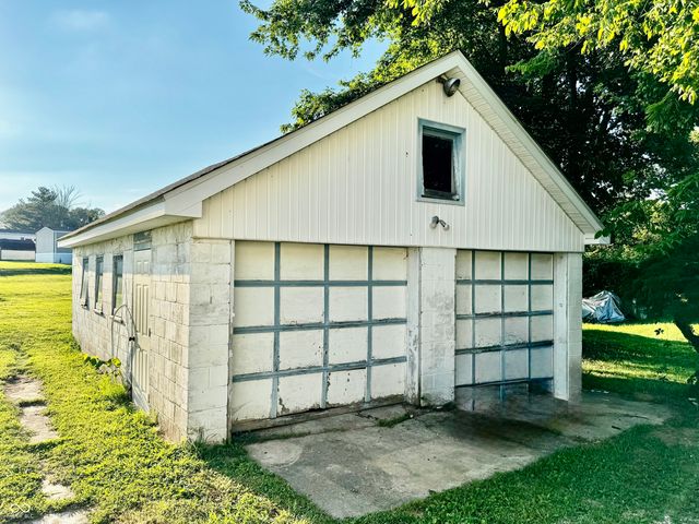 508 S Poplar, Brownstown, IN 47220