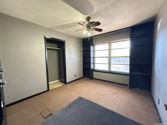 219 Goodhue, San Antonio, TX 78218