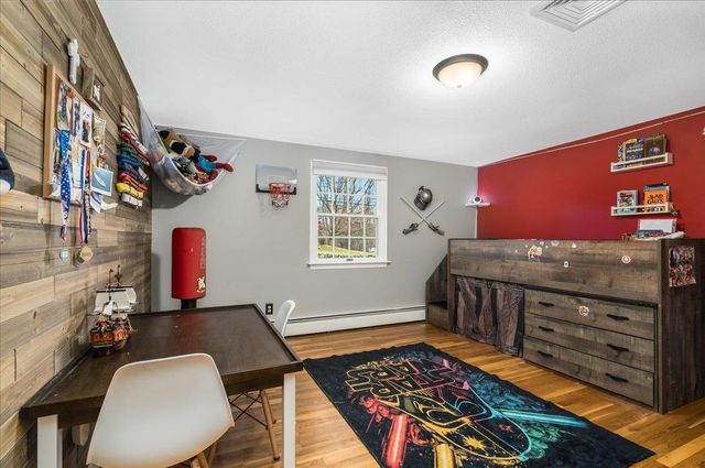 21 Berry Road, Derry, NH 03038