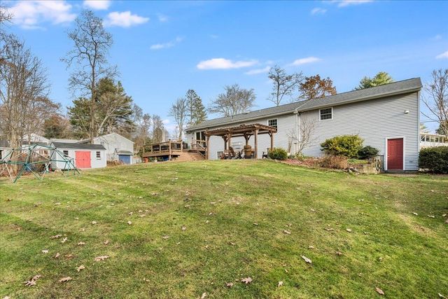 21 Berry Road, Derry, NH 03038