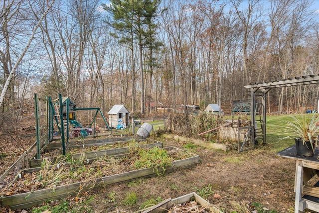 21 Berry Road, Derry, NH 03038