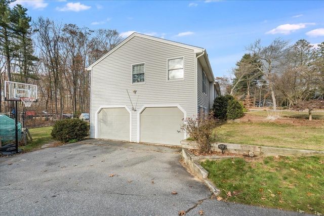 21 Berry Road, Derry, NH 03038