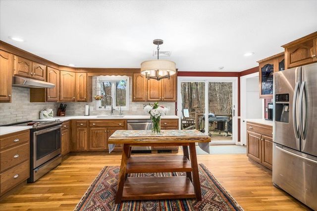 21 Berry Road, Derry, NH 03038