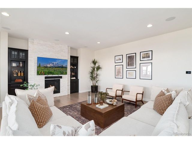 3105 Blue Mountain Dr, Broomfield, CO 80023