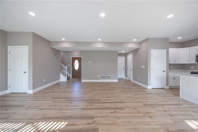 1738 E 298th Street, Wickliffe, OH 44092