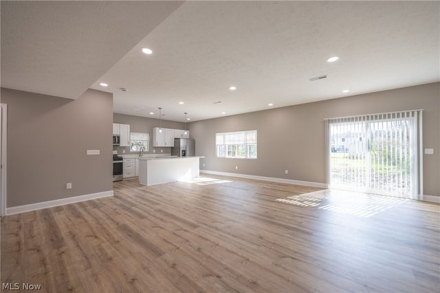 1738 E 298th Street, Wickliffe, OH 44092