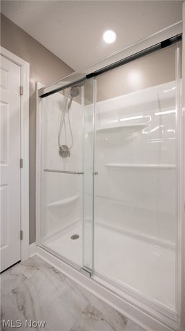 1738 E 298th Street, Wickliffe, OH 44092
