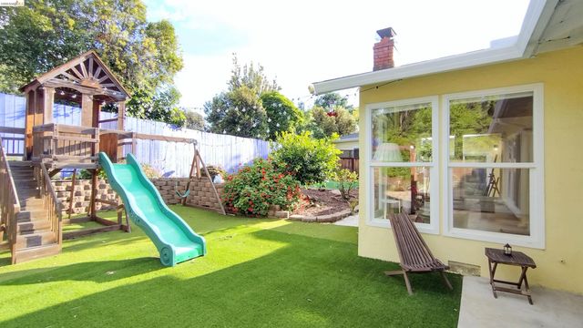 102 Kelobra Ct, Walnut Creek, CA 94598
