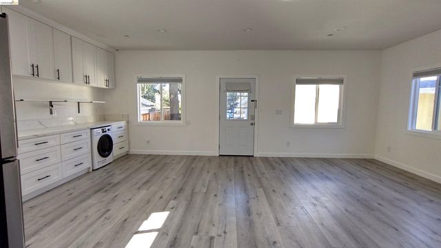 102 Kelobra Ct, Walnut Creek, CA 94598