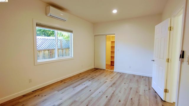 102 Kelobra Ct, Walnut Creek, CA 94598