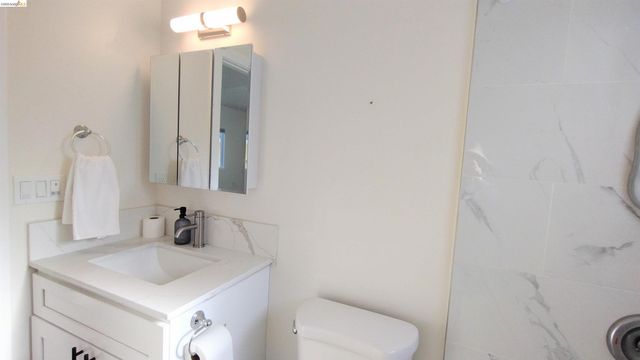 102 Kelobra Ct, Walnut Creek, CA 94598