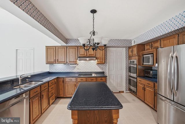 3901 COLONEL ELLIS AVE, Alexandria, VA 22304