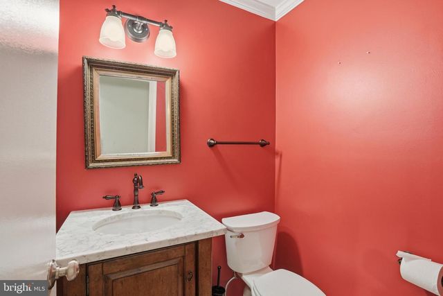 3901 COLONEL ELLIS AVE, Alexandria, VA 22304