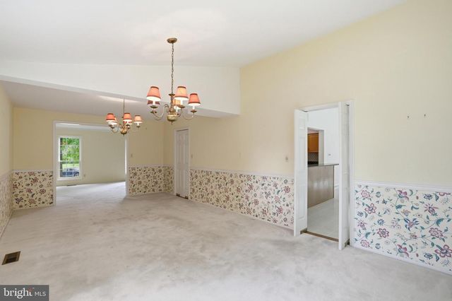 3901 COLONEL ELLIS AVE, Alexandria, VA 22304