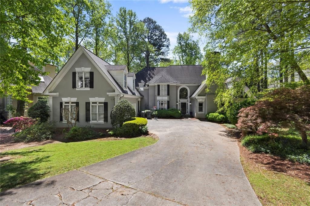 105 Grogans Lake Drive, Atlanta, GA 30350