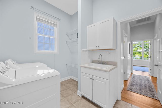 1039 Meridian Drive, Sneads Ferry, NC 28460