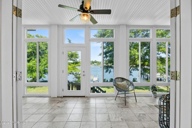 1039 Meridian Drive, Sneads Ferry, NC 28460