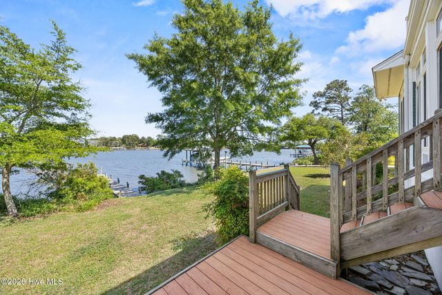 1039 Meridian Drive, Sneads Ferry, NC 28460