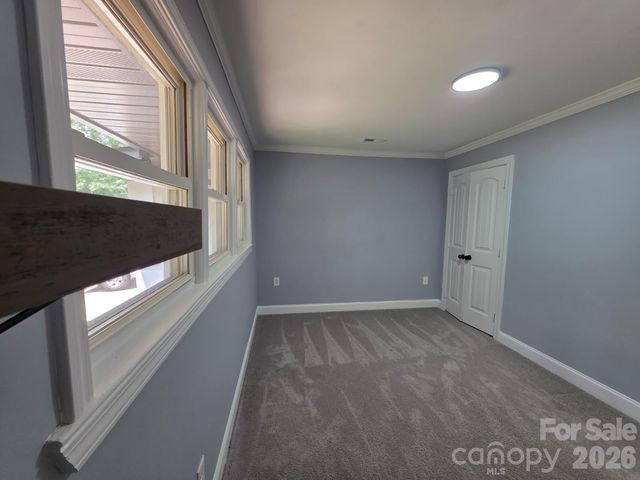 1501 VANCOUVER Drive, Charlotte, NC 28213