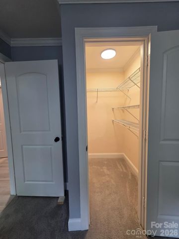 1501 VANCOUVER Drive, Charlotte, NC 28213