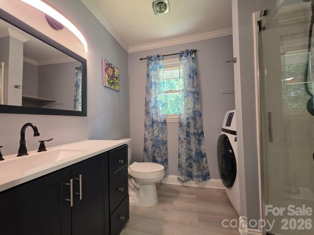 1501 VANCOUVER Drive, Charlotte, NC 28213