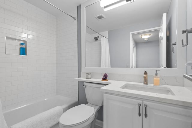 127 Campau Circle Nw 1714, City Of Grand Rapids, MI 49503