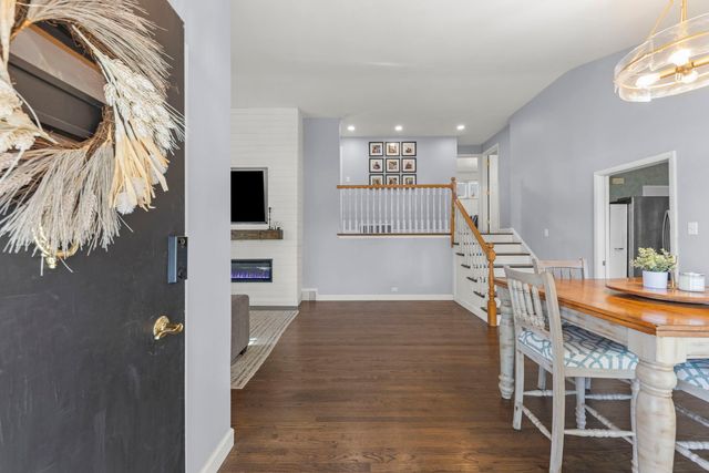 5924 Carpenter Street, Downers Grove, IL 60516