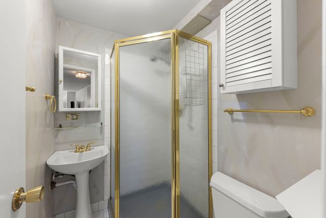 5924 Carpenter Street, Downers Grove, IL 60516