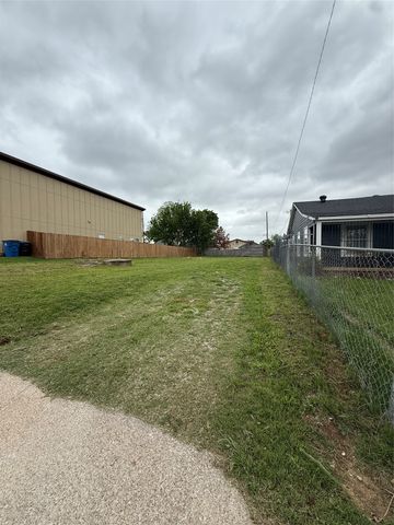 1423 Hendricks Avenue, Dallas, TX 75216