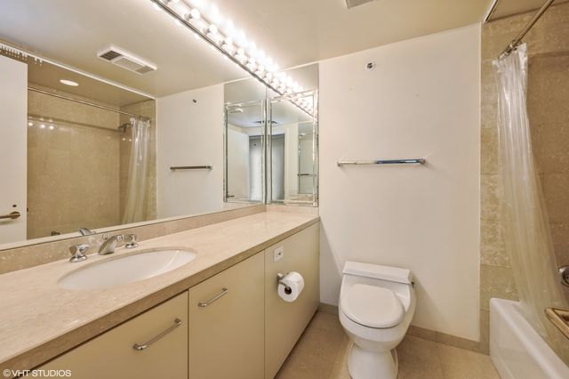 132 E DELAWARE Place 5403, Chicago, IL 60611