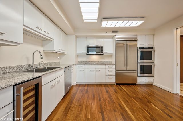 132 E DELAWARE Place 5403, Chicago, IL 60611