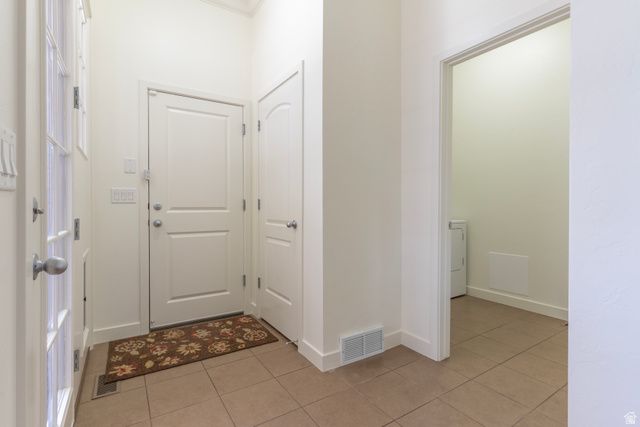 10396 S OTTER TRAIL DR, South Jordan, UT 84009
