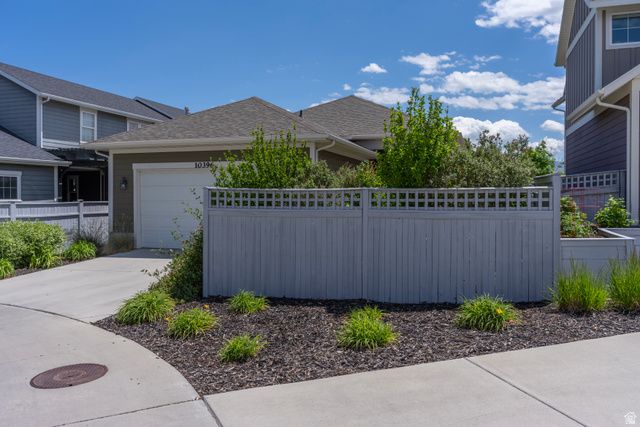 10396 S OTTER TRAIL DR, South Jordan, UT 84009