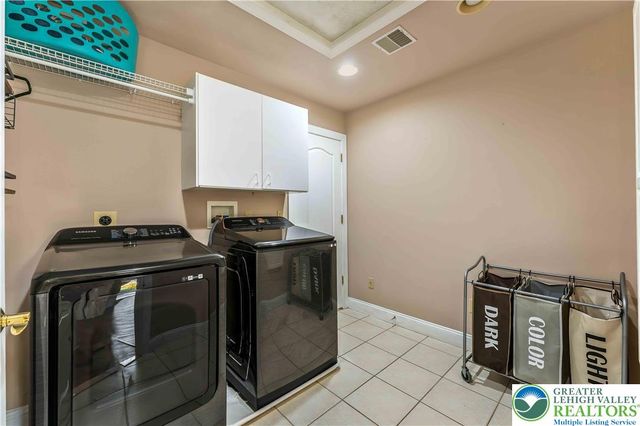 6126 Palomino Drive, Upper Macungie Twp, PA 18106