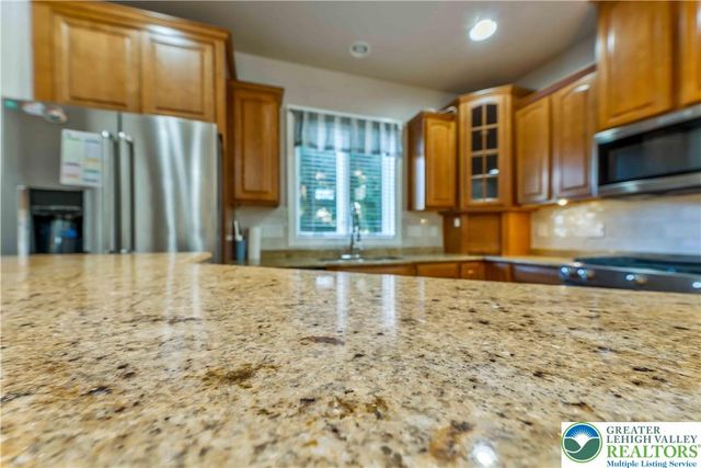 6126 Palomino Drive, Upper Macungie Twp, PA 18106