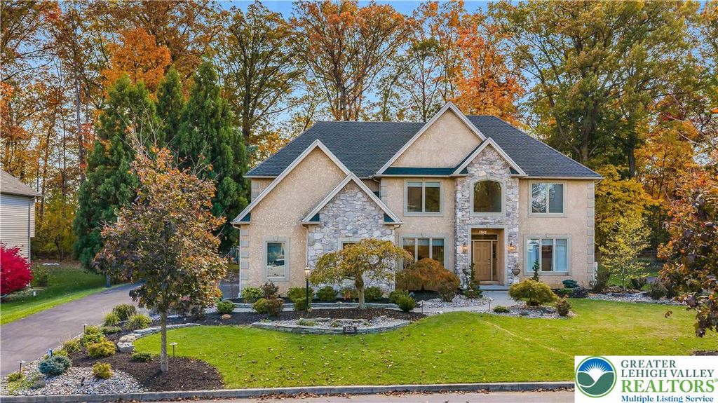 6126 Palomino Drive, Upper Macungie Twp, PA 18106
